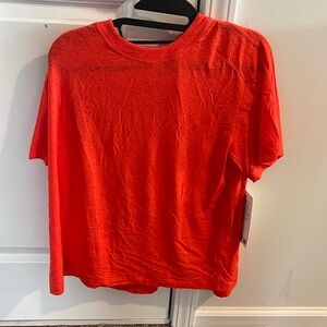 NWT! Orange size 6 lululemon crew neck train tee